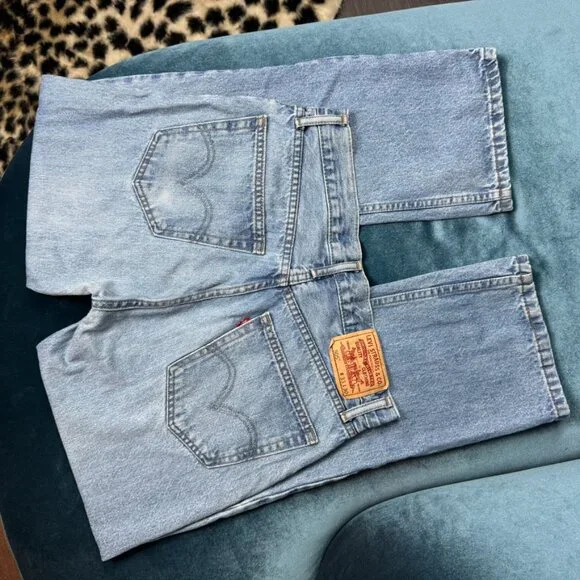 Vintage Levi’s Men’s 505 Jean Medium Light Blue Stonewash 33x30 - Picture 9 of 11